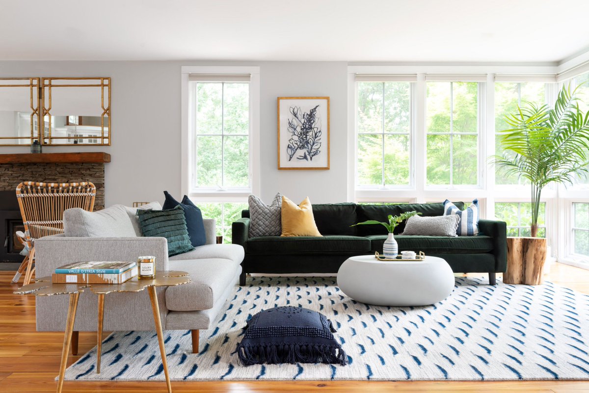 Need to pick a color for an open floor plan? Here are some #interior design tips to consider. #designideas  cpix.me/a/173796153