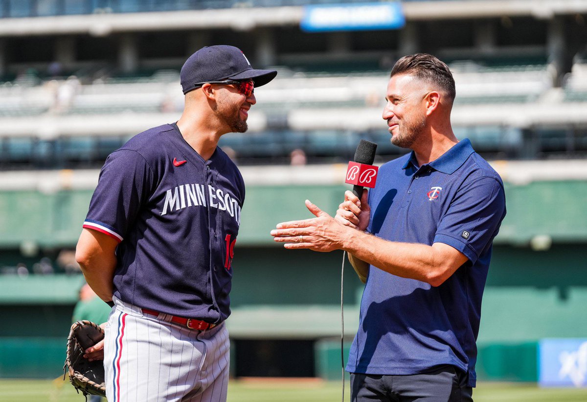 I’m here for this bromance 
 
https://t.co/9OhrE78K0a
 
#Baseball #MajorLeagueBaseball #Minneapolis #Minnesota #MinnesotaTwins #MLB #MLBAmericanLeague #MLBAmericanLeagueCentral #Twins https://t.co/mXYiH5owAb