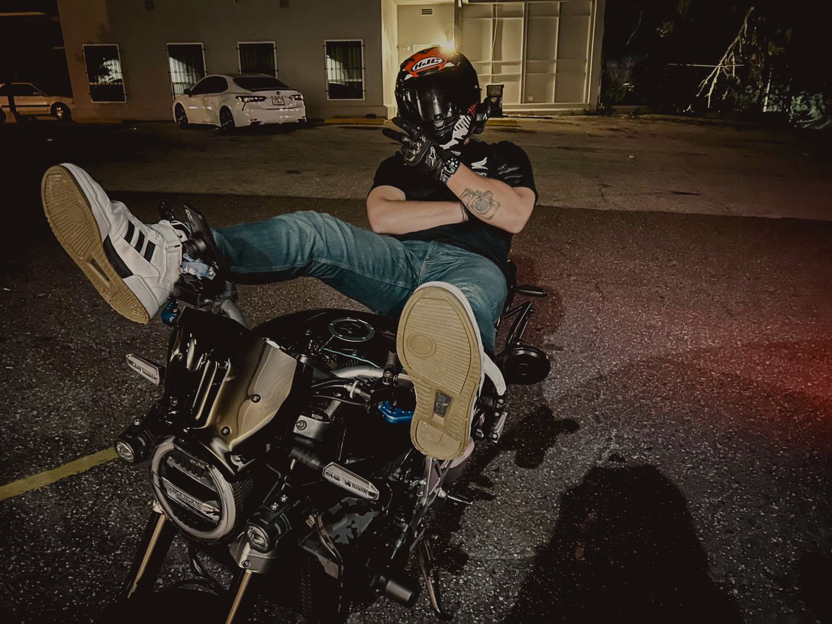 Andrew_ATC 🎧 tweet media