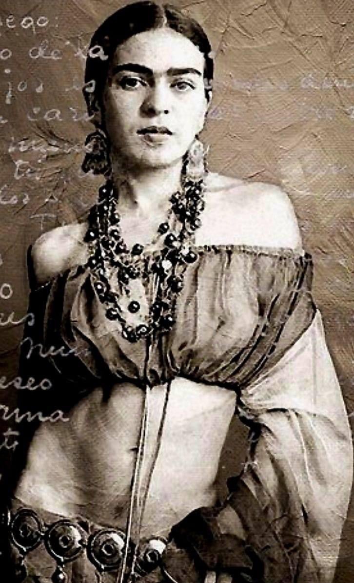 𝘓𝘢 𝘮𝘪𝘢 𝘯𝘰𝘵𝘵𝘦 𝘯𝘰𝘯 𝘱𝘰𝘳𝘵𝘢 𝘤𝘰𝘯𝘴𝘪𝘨𝘭𝘪𝘰.

𝘓𝘢 𝘮𝘪𝘢 𝘯𝘰𝘵𝘵𝘦 𝘱𝘦𝘯𝘴𝘢 𝘢 𝘵𝘦,

𝘤𝘰𝘮𝘦 𝘶𝘯 𝘴𝘰𝘨𝘯𝘰 𝘢 𝘰𝘤𝘤𝘩𝘪 𝘢𝘱𝘦𝘳𝘵𝘪.

𝑭𝒓𝒊𝒅𝒂 𝑲𝒂𝒉𝒍𝒐

❤️