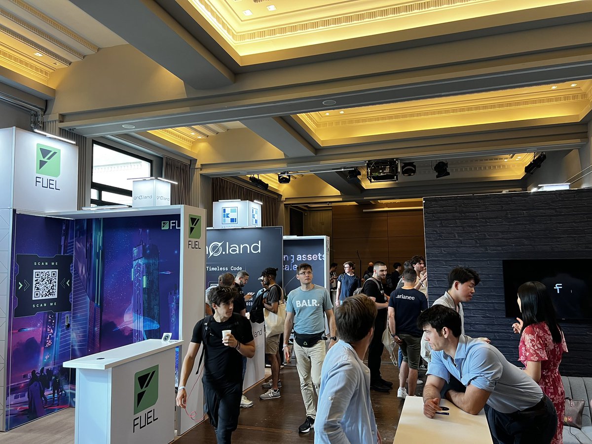 Orbiter_Finance's tweet photo. 🛸Bonjour! Nous sommes à l'EthCC! @EthCC Guess who’s at ETHCC Paris ready to meet you all and rock the ZKP Party tomorrow. Let the good times roll! 🔥#EthCC #ZKP https://t.co/Yx0PgTAwP4
