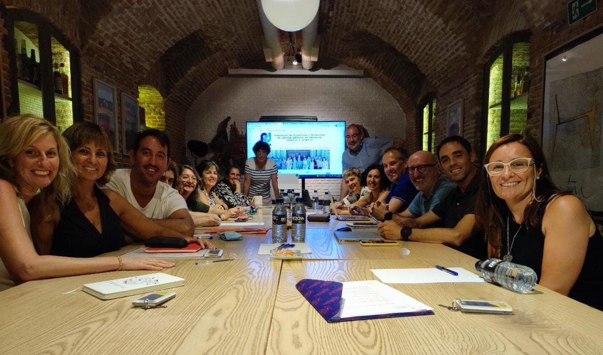 Durante hoy y mañana FEDEIP celebra la asamblea anual en Madrid, posibilitando la asistencia de todas las comunidades que integran la federación de directivos de las Etapas de infantil y primaria de la escuela pública.
