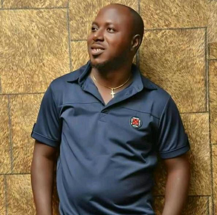 ayuba48627's tweet photo. Work hard make grace land on your work. https://t.co/KvGPwDutF7