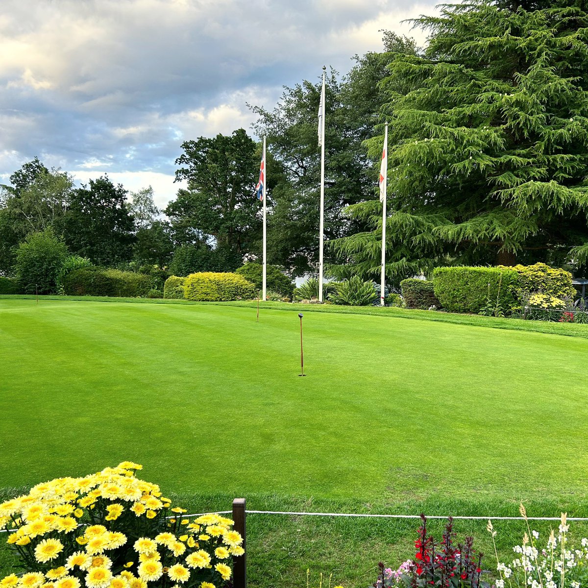 The stage is set…. 🔥 See you all tomorrow for ‘The Northern Cricket Legends Charity Golf Day & BBQ’ at @LifeatMere ! ⛳️🏏🏆 @TheBarmyArmy @AceProgramme Your team, your legends, your rivals- come play’! 🏌️‍♂️ 🏏⛳️🏴󠁧󠁢󠁥󠁮󠁧󠁿