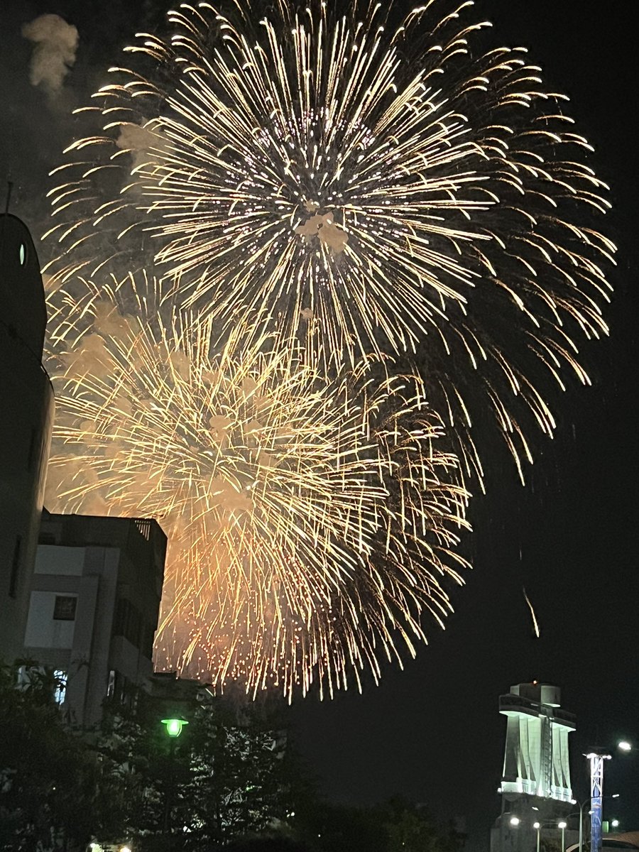 to_moi25's tweet photo. 君と見るはずだった花火が〜

って感じですな😊
思い出の塗り替え🙌 https://t.co/SLWihPJnhn