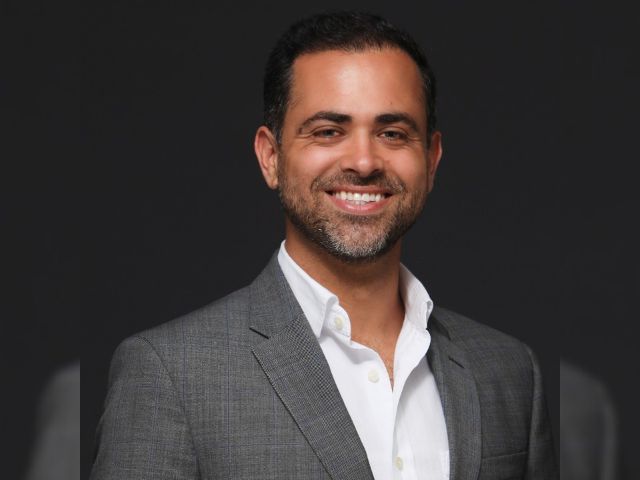 newslinereport's tweet photo. #Entrevista✨
@ChristieDigital: 'ESTE AÑO EXPANDIMOS EL NEGOCIO ARRIBANDO EL MERCADO DE SALAS INMERSIVAS'
En conversación con Clayton Brito, señala un #crecimiento del 12% durante el primer trimestre de su año fiscal.
#tecnología #news  #inmersive

NOTA 👇
https://t.co/rArfajS5we https://t.co/wUt8SWmZAm