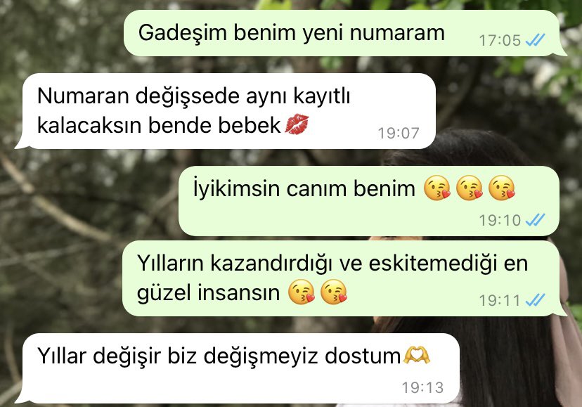 Gerçek dostlar yaldızlar gibidir karanlık çökünce ortaya çıkar😘Suç Ortağım🥰