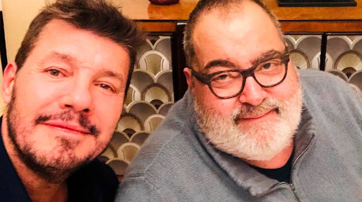 A QUIEN BANCAS?

JORGE LANATA 👉 RT

MARCELO TINELLI 👉 FAV 

#intrusos 
#DDM 
Wanda Nara