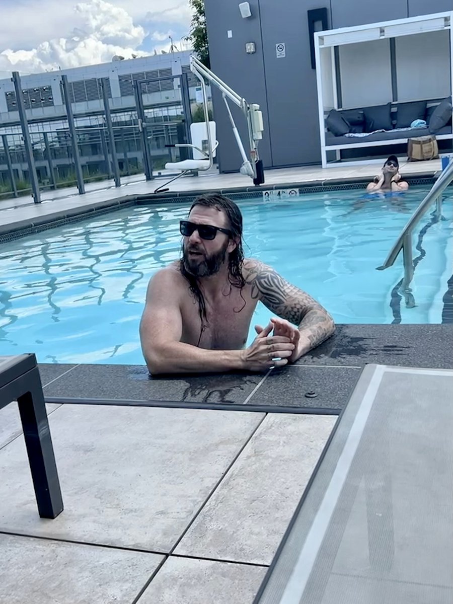 MikeBurkeMusic's tweet photo. Deep convos, shallow water. https://t.co/e6eWUjXU5d