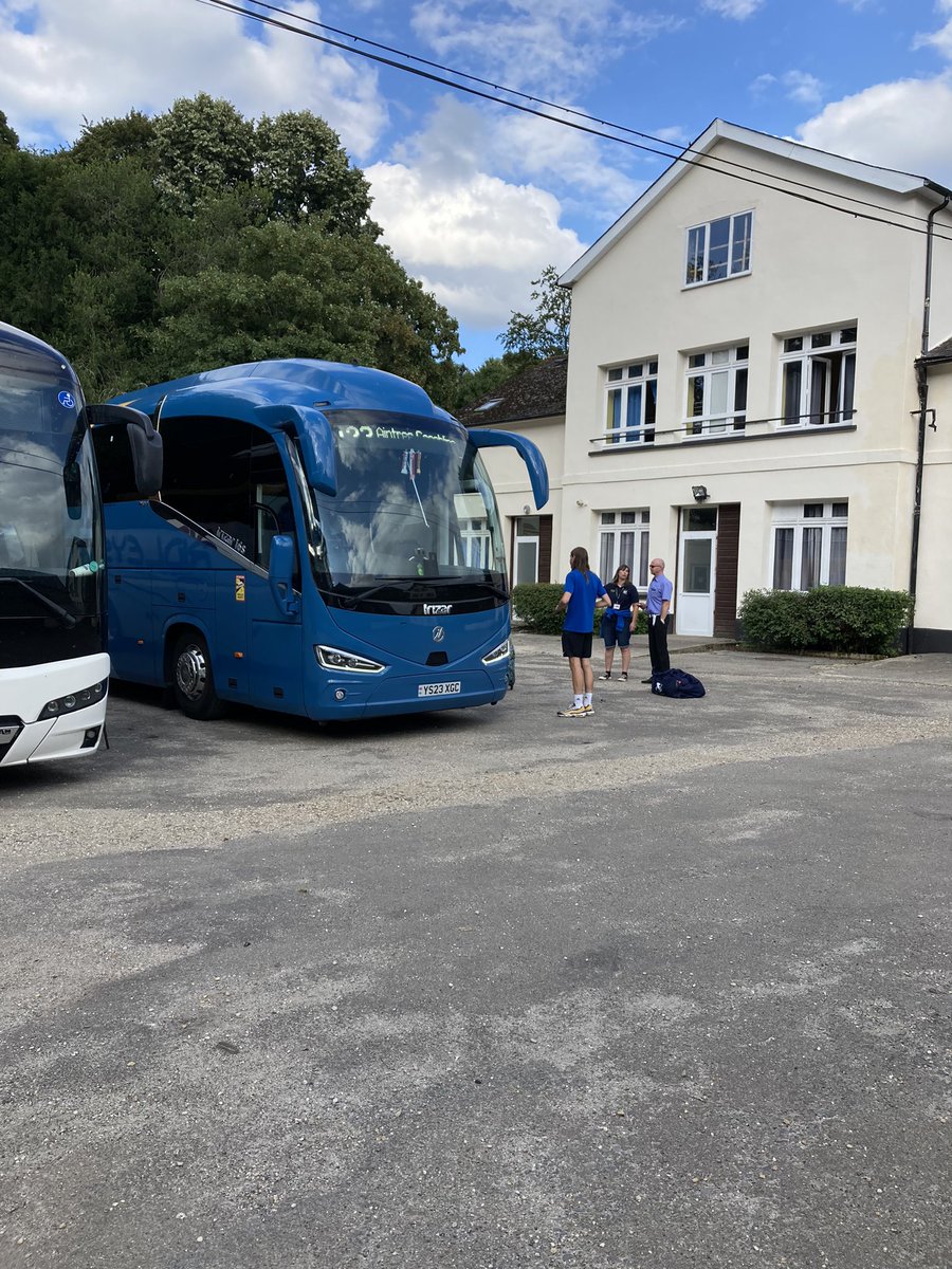 We have arrived safely at Chateau Beaumont! Pictures to follow @cricklanguages @crickhowellhs
