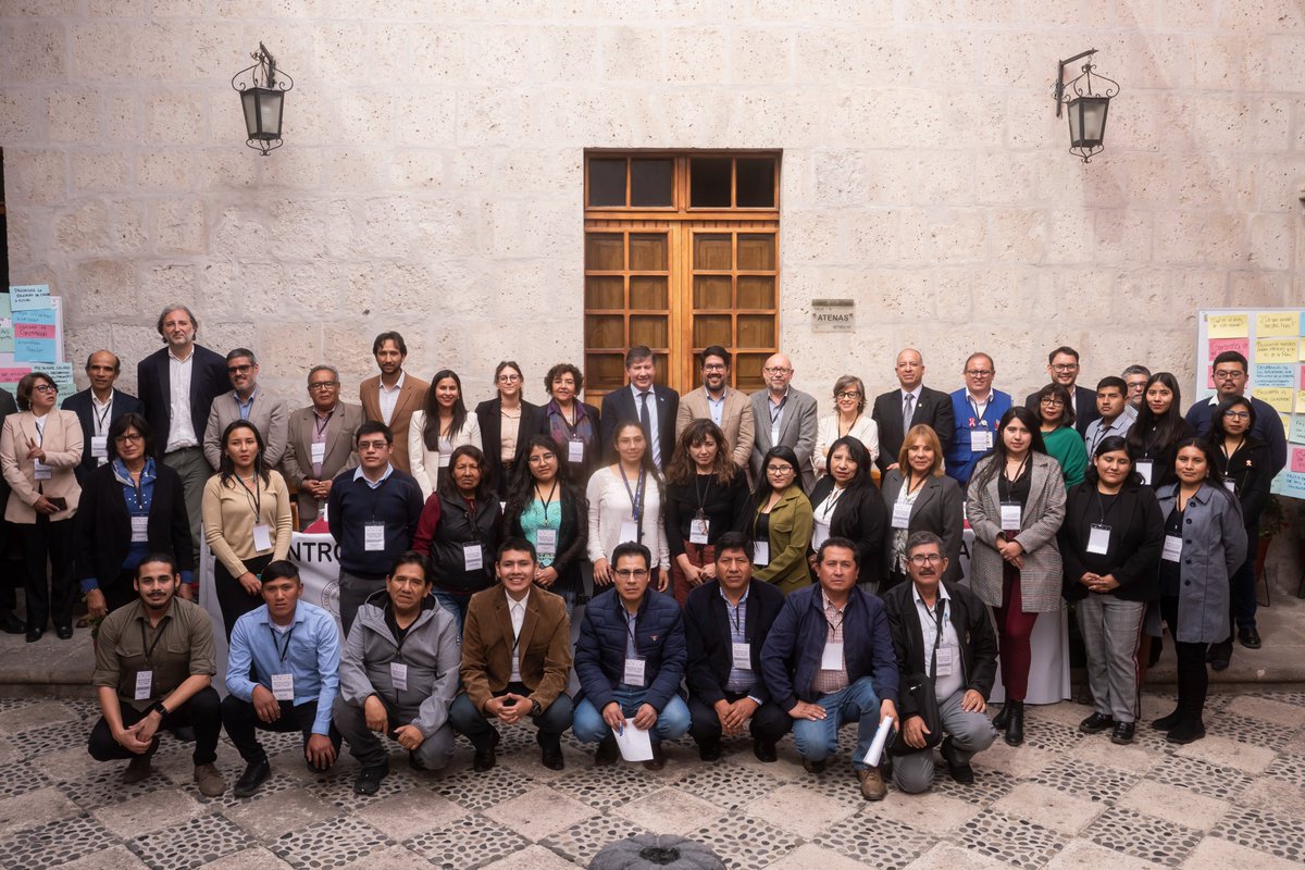 🇵🇪 Frente a la crisis política que atraviesa el Perú, con el apoyo de la @ONUPeru, congregamos a +100 líderes y representantes de comunidades campesinas, gremios empresariales, entre otros, dando el primer paso a un verdadero diálogo para construir una #AgendaCiudadanaNacional.