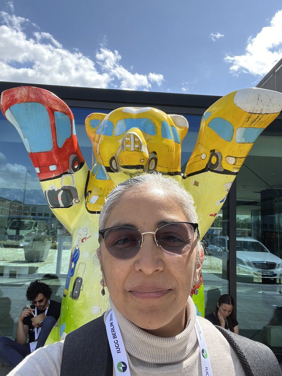 xyolipc's tweet photo. Día 6 de #IUGG2023: sesiones de pláticas sobre redes sismológicas globales, nacionales, regionales. Reunión del Grupo de Trabajo 4 de la #FDSN. Sesión de pláticas sobre el manto 🥰 https://t.co/z1xHf2FRIE