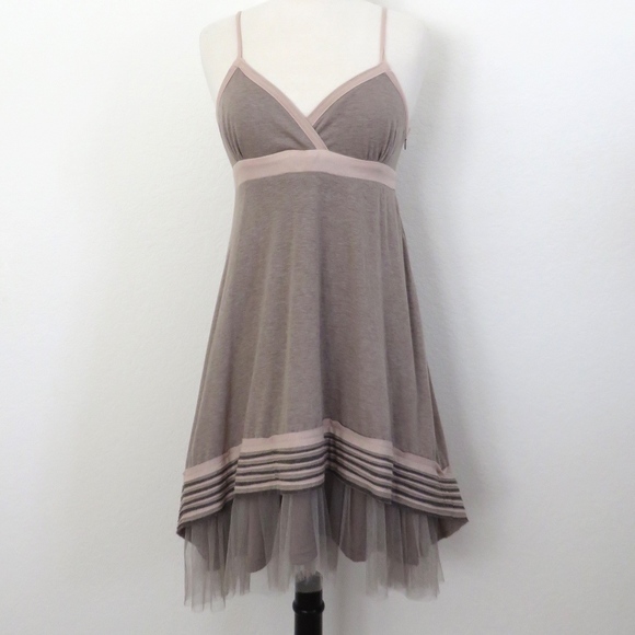 Julie_Alter_Up's tweet photo. So good I had to share! Check out all the items I'm loving on @Poshmarkapp #poshmark #fashion #style #shopmycloset: https://t.co/6v0JSu6mlK https://t.co/IX2qURjiiJ