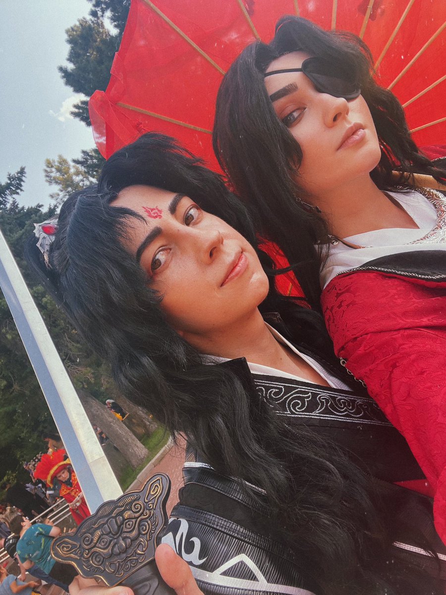pleasesatan's tweet photo. И с @liu_shidi ❤️💙 https://t.co/qHskbXrqMV