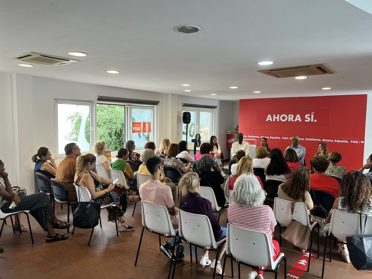 Nuestras candidatas y candidatos firman su compromiso, ante colectivos feministas, con la Igualdad 💜✨

#Adelante ➡️ #VotaPSOE