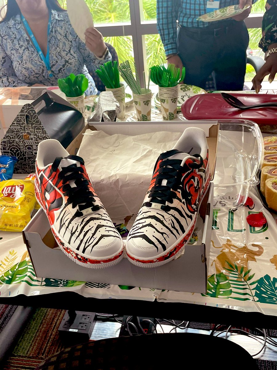 Couldn’t love my team anymore - I truly appreciate them! Thank you for the Bday surprise squad!!! #WolfPack 🐺 I’m So excited for the new 🐅 👟 thank you @JeremyCotto87 😭 😊