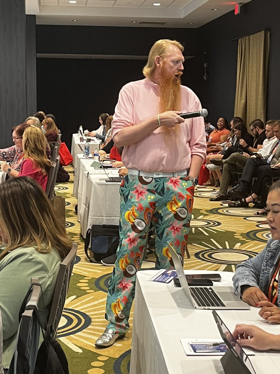 Greg Turchetta (@newsboss) on Twitter photo I wish I had the fashion confidence of <a href="/schoolmessenger/">SchoolMessenger</a> session host and #edchat creator Steven Anderson! #NSPRA2023 I wish I had the fashion confidence of <a href="/schoolmessenger/">SchoolMessenger</a> session host and #edchat creator Steven Anderson! #NSPRA2023