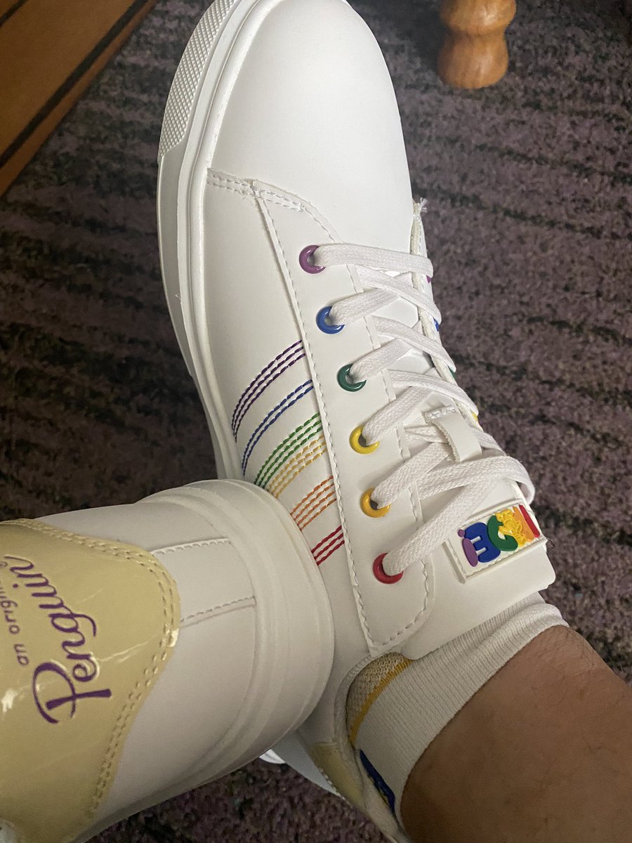 My new Pride sneakers from Original Penguin 

#BeAnOriginal