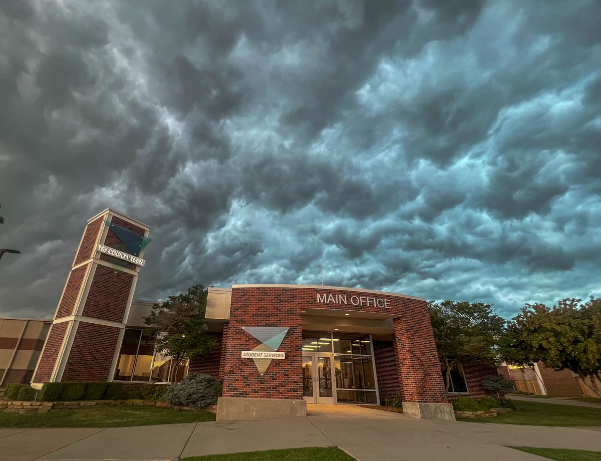 It's a great day for a #SummerStorm ⛈️