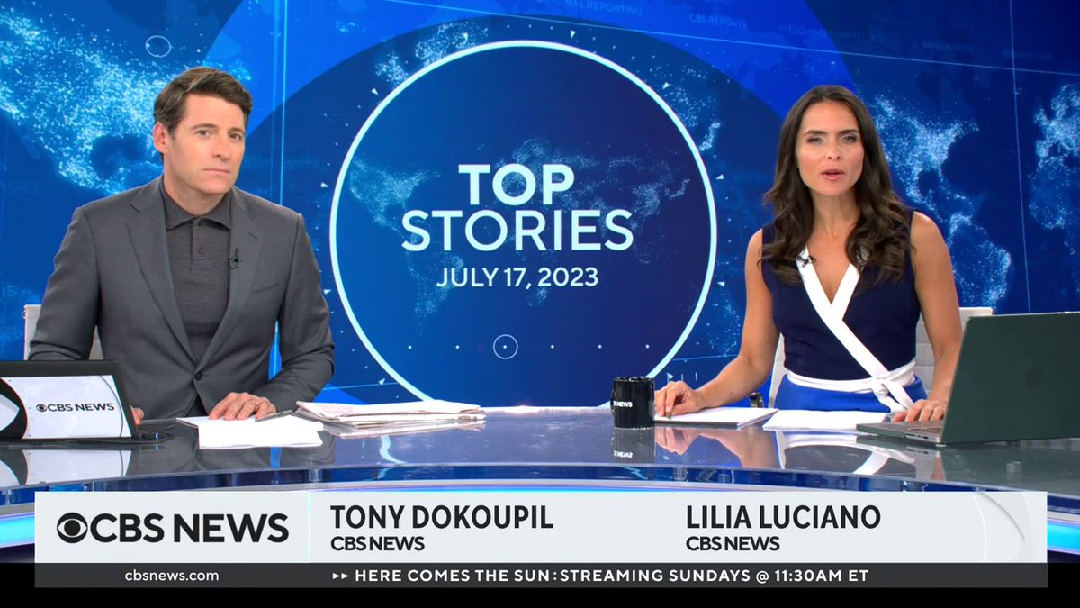 JoshuaX1993's tweet photo. Ms. @lilialuciano back in Nueva York anchoring on the stream after attending the @NAHJ conference in #Miami🌞🌴, glad u have an wonderful time there and I love your brand new dress💙! Buenas tardes Lilia🥰! #FelizLunes🎉 @tonydokoupil @AkikoFujita #NAHJ2023💃 #CBSNewsStreaming💻 https://t.co/bR0wtrbxOI