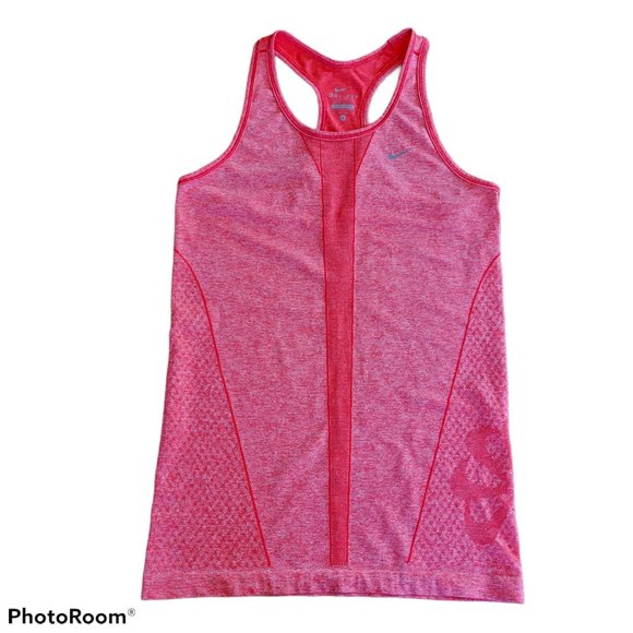 mccarthycb7044's tweet photo. So good I had to share! Check out all the items I'm loving on @Poshmarkapp #poshmark #fashion #style #shopmycloset #disney #lululemonathletica #nike: https://t.co/GFJMcQ10dm https://t.co/aoCrB9ybqM