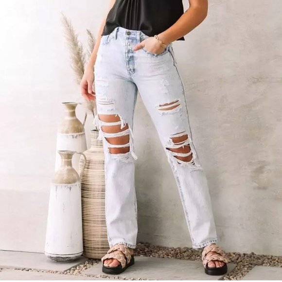 So good I had to share! Check out all the items I'm loving on <a href="/Poshmarkapp/">Poshmark</a> from <a href="/Kenz_Chronicles/">Mackenzie Abramson, MPH</a> #poshmark #fashion #style #shopmycloset #pinkvictoriassecret #aerie #kancan: posh.mk/tYWGg24qpBb