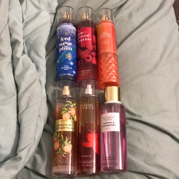 theposhdoc's tweet photo. So good I had to share! Check out all the items I'm loving on @Poshmarkapp from @taraeconley #poshmark #fashion #style #shopmycloset #bathbodyworks #coach #athleta: https://t.co/LpP9Nn6CEz https://t.co/g6bO2NHM8E