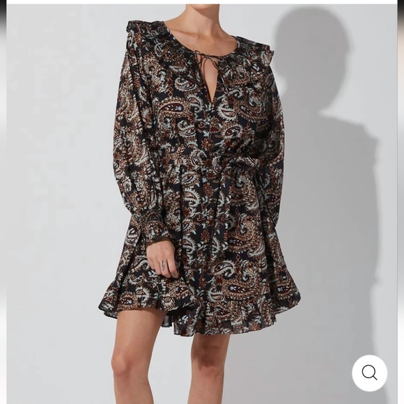 So good I had to share! Check out all the items I'm loving on <a href="/Poshmarkapp/">Poshmark</a> from <a href="/zimmerak/">antonnette</a> #poshmark #fashion #style #shopmycloset #ghbassco #verabradley #cleobella: posh.mk/FymBEEu1oBb