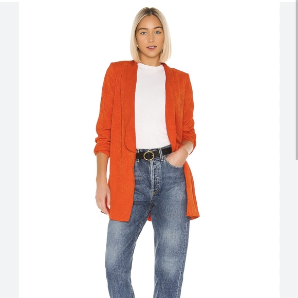 KPoshing's tweet image. So good I had to share! Check out all the items I'm loving on @Poshmarkapp from @GoodsJhv #poshmark #fashion #style #shopmycloset #houseofharlow1960 #nike: posh.mk/dExduiK4vBb