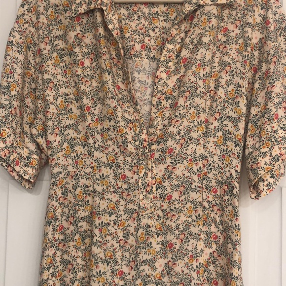 KPoshing's tweet image. So good I had to share! Check out all the items I'm loving on @Poshmarkapp from @GoodsJhv #poshmark #fashion #style #shopmycloset #houseofharlow1960 #nike: posh.mk/dExduiK4vBb