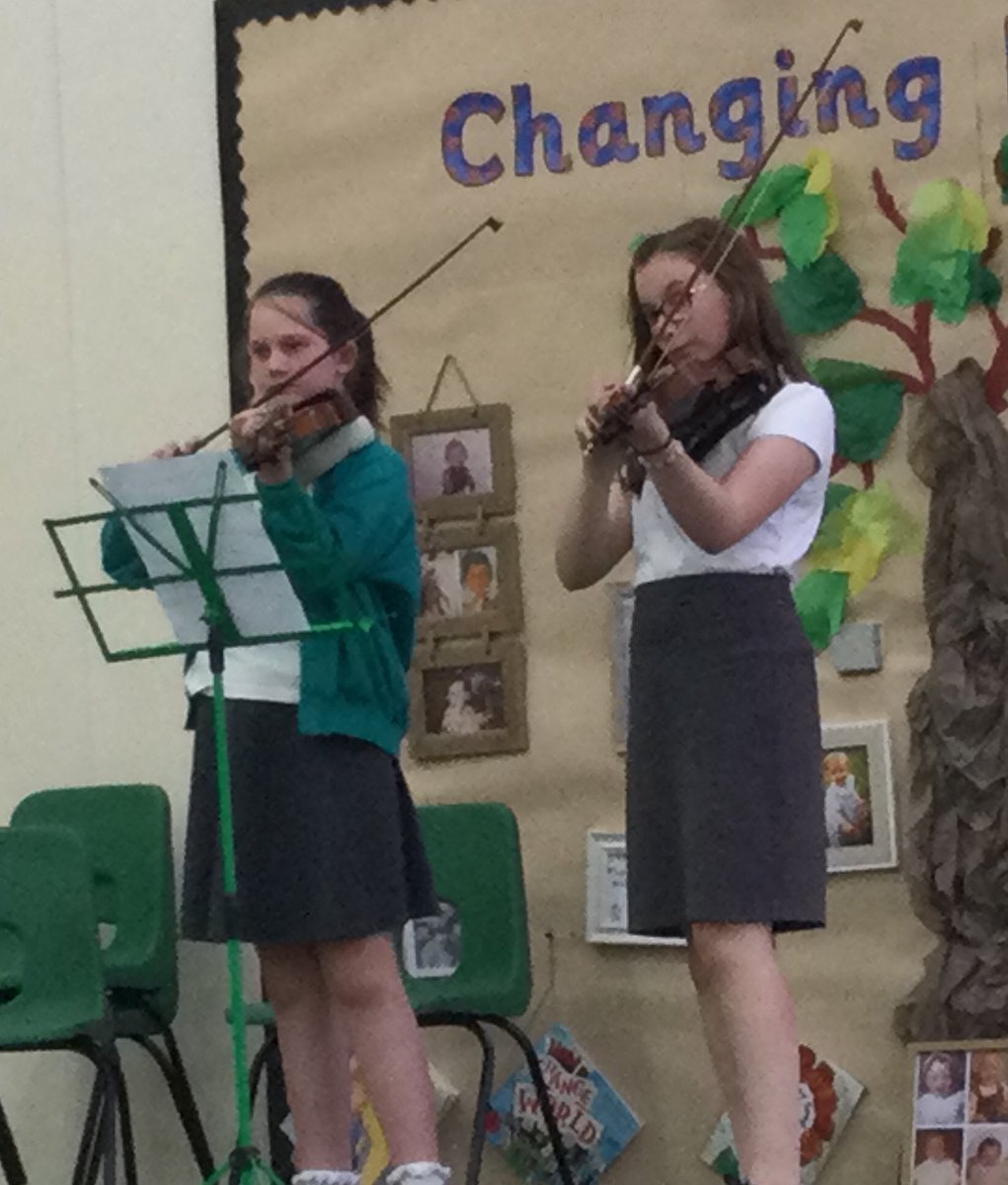 Lakeside_school's tweet photo. St P and St P held our annual music festival tonight - we present to you - our super-talented musicians. @HumberTaiko @NorthLincsCNews @folk_lincs #talentedchildren #marvellousmusicians https://t.co/dORHTiOtBz