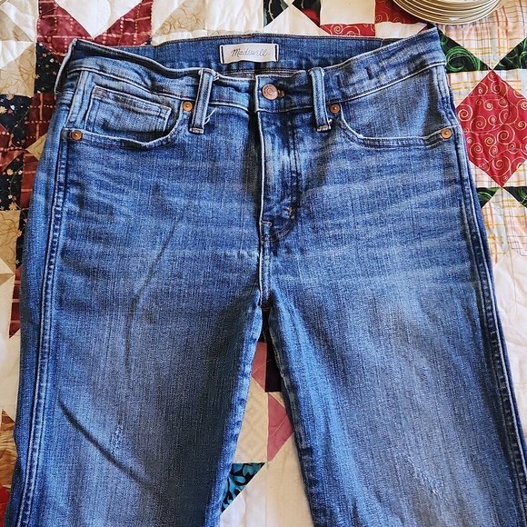 So good I had to share! Check out all the items I'm loving on <a href="/Poshmarkapp/">Poshmark</a> #poshmark #fashion #style #shopmycloset #bottegaveneta #hiho #madewell: posh.mk/sWaXGJN4vBb