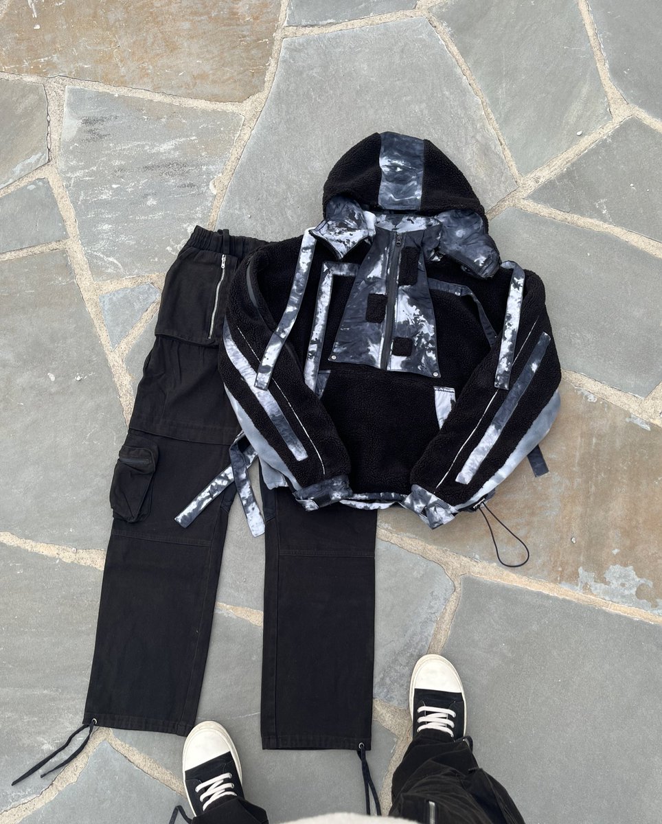 ZachkVau's tweet photo. Stealth Jacket &amp; Black Ice Anorak
 1 left in each size Small-Large https://t.co/DWv0lZcoCG