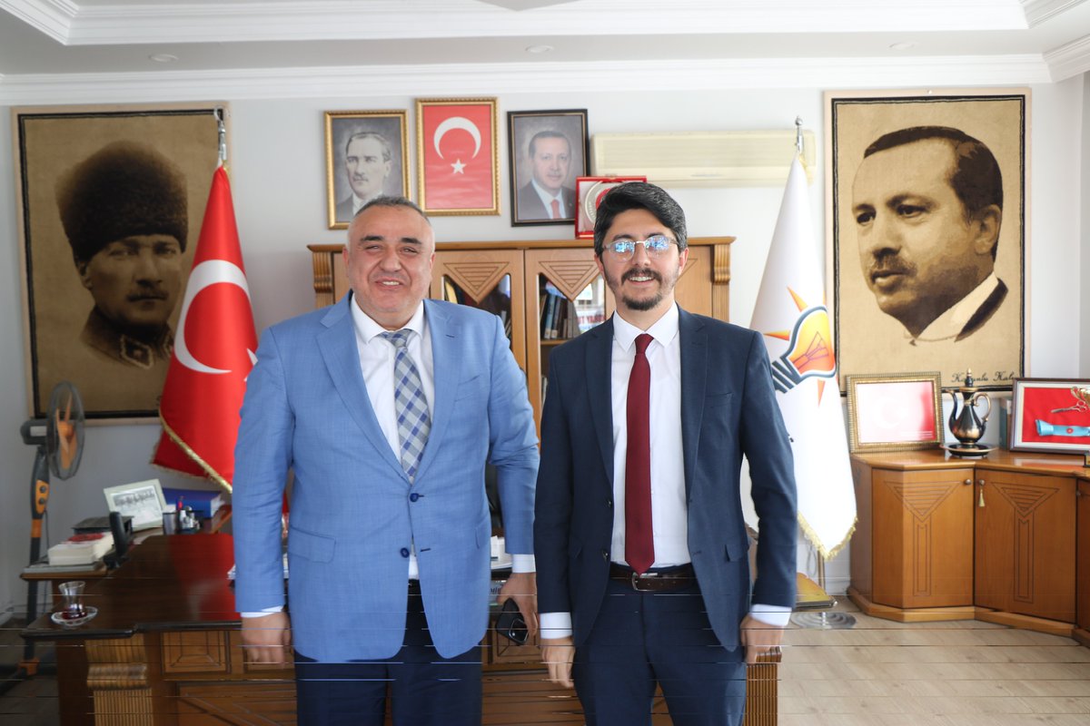 Bor Belediye Başkanımız Serkan Baran'ı ,Karakapı Belediye Başkanımız Kamil Demiralp'i ,İl Sağlık Müdürümüz Koray Okur'u İl Başkanlığımızda misafir ettik. Kendilerine nazik ziyaretlerinden ötürü teşekkür ederim.