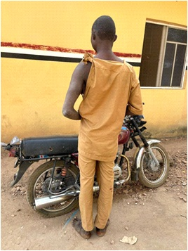 LagosTalks913's tweet photo. 📌 ITS OKAY WITH OKEY
#liveDrive
A 53-year-old man, Taiye Adelabu, has been sentenced to one-year imprisonment by an Akure Magistrate's Court for stealing a motorcycle in Ondo State.
#ItsOkayWithOkey
#JoinTheConversation
#Lagostalks913 https://t.co/nWkU13H5Yx