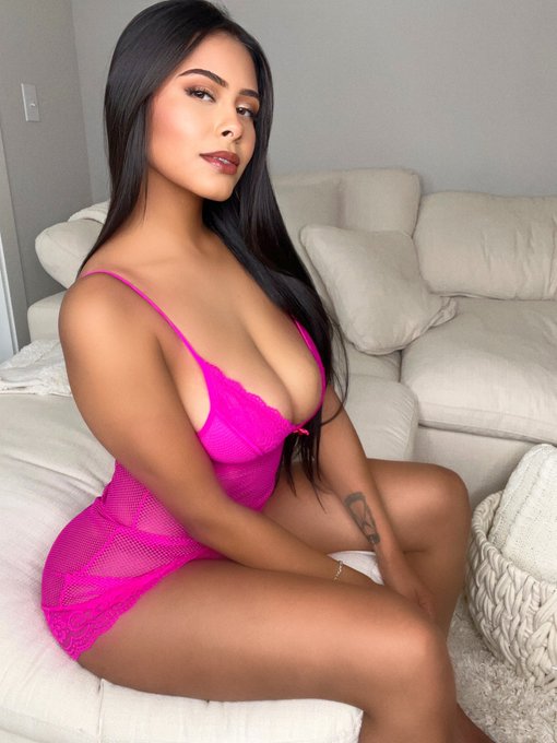 Barbie party 💖 https://t.co/7q1Yqbc2l5