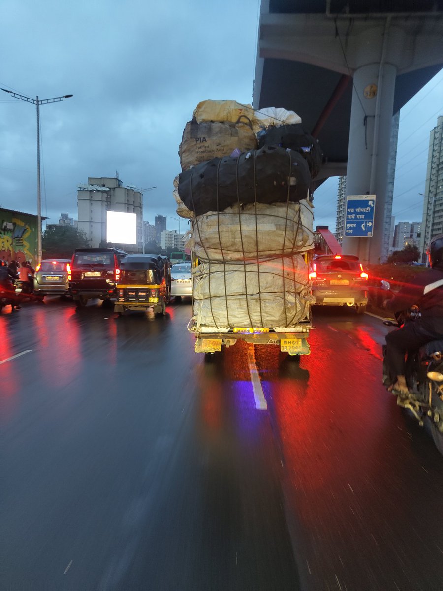 shreenay_patil's tweet image. Is it allowed? #MTPHereToHelp