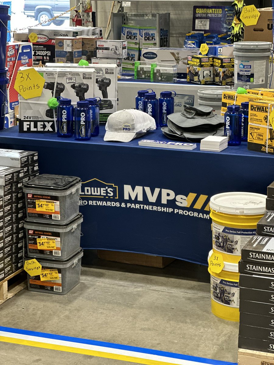 charlesatlowes tweet media