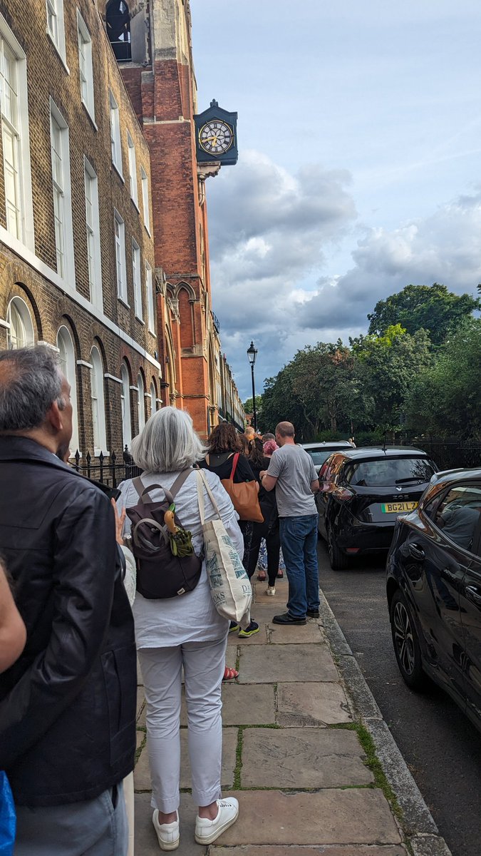 northernnow's tweet photo. @EmpirePodUK @tweeter_anita @DalrympleWill In the queue... Like me, I'm reckoning a fair few of us have Indian heritage somewhere! Looking forward to the chat. https://t.co/mdDMhTzsM6