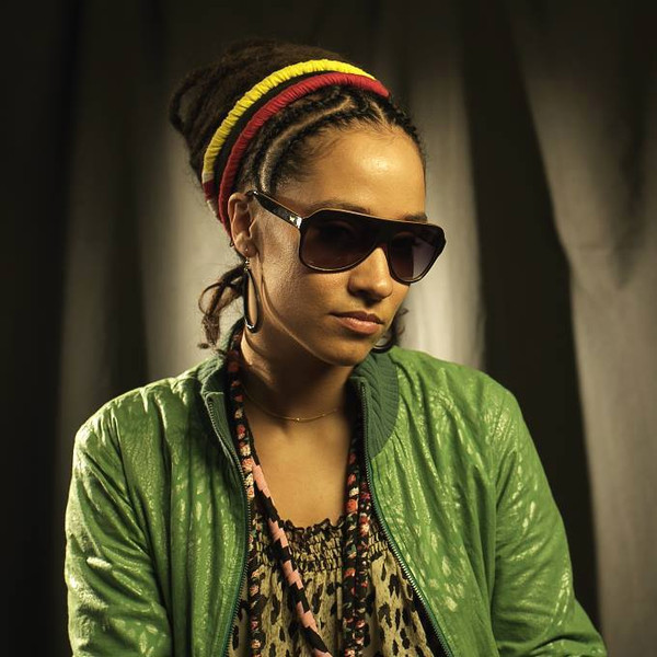 ¡No te pierdas el nuevo video de Alika y Manu Digital! 'Keep It Simple' es un himno al valor de la autenticidad y la simplicidad en la vida. 🎶🔥
Conoce más: bit.ly/44NpHbX

#Alika #ManuDigital #KeepItSimple #ReggaeMusic