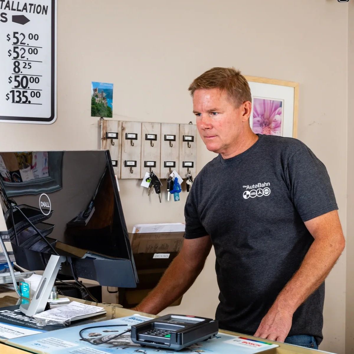 Therealautobahn's tweet photo. Our team culture at The AutoBahn is all about attention to detail, dedication, and a true love for our craft. We're always happy to answer any questions you may have, so don't hesitate to stop by and say hello! https://t.co/J2y3x94LfQ