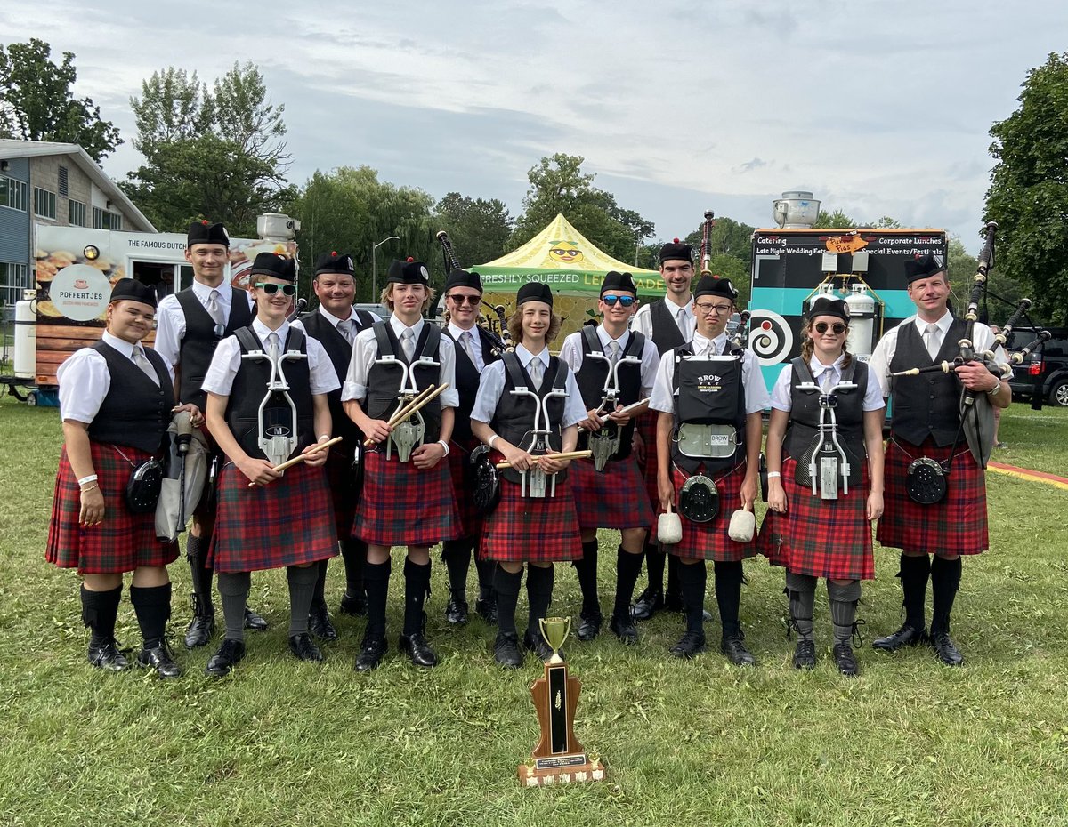 RRMPB's tweet image. Great day at the Cambridge Scottish Festival: 1st Place result, and Best Drum Corps #pipeband #drums #bagpipes #youth #music @TPAca @TorontoPolice @ChiefsGala @TorontoVictim