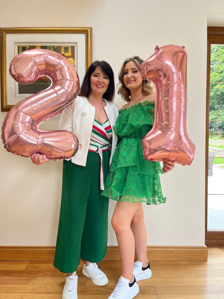 Tracy3011's tweet photo. Our baby turned 21 at the weekend. 

Brunch with family. Then onto Edinburgh with her friends were we too old for that…. Hell no we did TRNSMT last weekend. 

#brunch #alexandermcqueen #edinburgh 
#cristal #luxescot

@elliejoxoxo https://t.co/UJkw1Q0kY2
