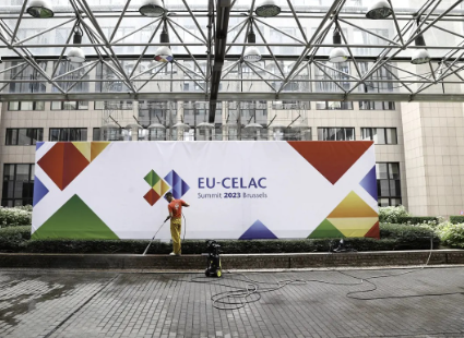 𝙉𝙤𝙩𝙞𝙘𝙞𝙖 𝙉𝙖𝙘𝙞𝙤𝙣𝙖𝙡: Denuncian maniobras de la UE contra Venezuela.

🌐 Facebook: Somos Ola Mirandina

🌐 Twitter: <a href="/OlaMirandina/">Ola Mirandina</a>

🖥️ Visita nuestro portal web: olamirandina.com/denuncian-mani…

#Rusia #Trump #UniónEuropea #Nicolasito