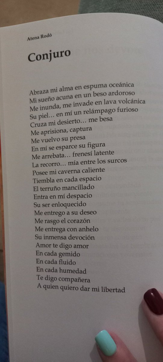 BookCityspa's tweet image. Una probadita del libro Los labios del delirio 🫦

 #bookcityspa #libreriaonline #poesia #loslabiosdeldelirio #lgbtqia
instagram.com/p/CuzmBkLIRyi/…