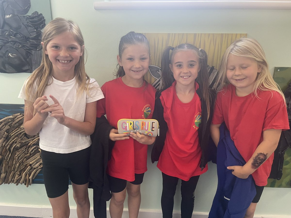 WoodingdeanPrimary tweet media