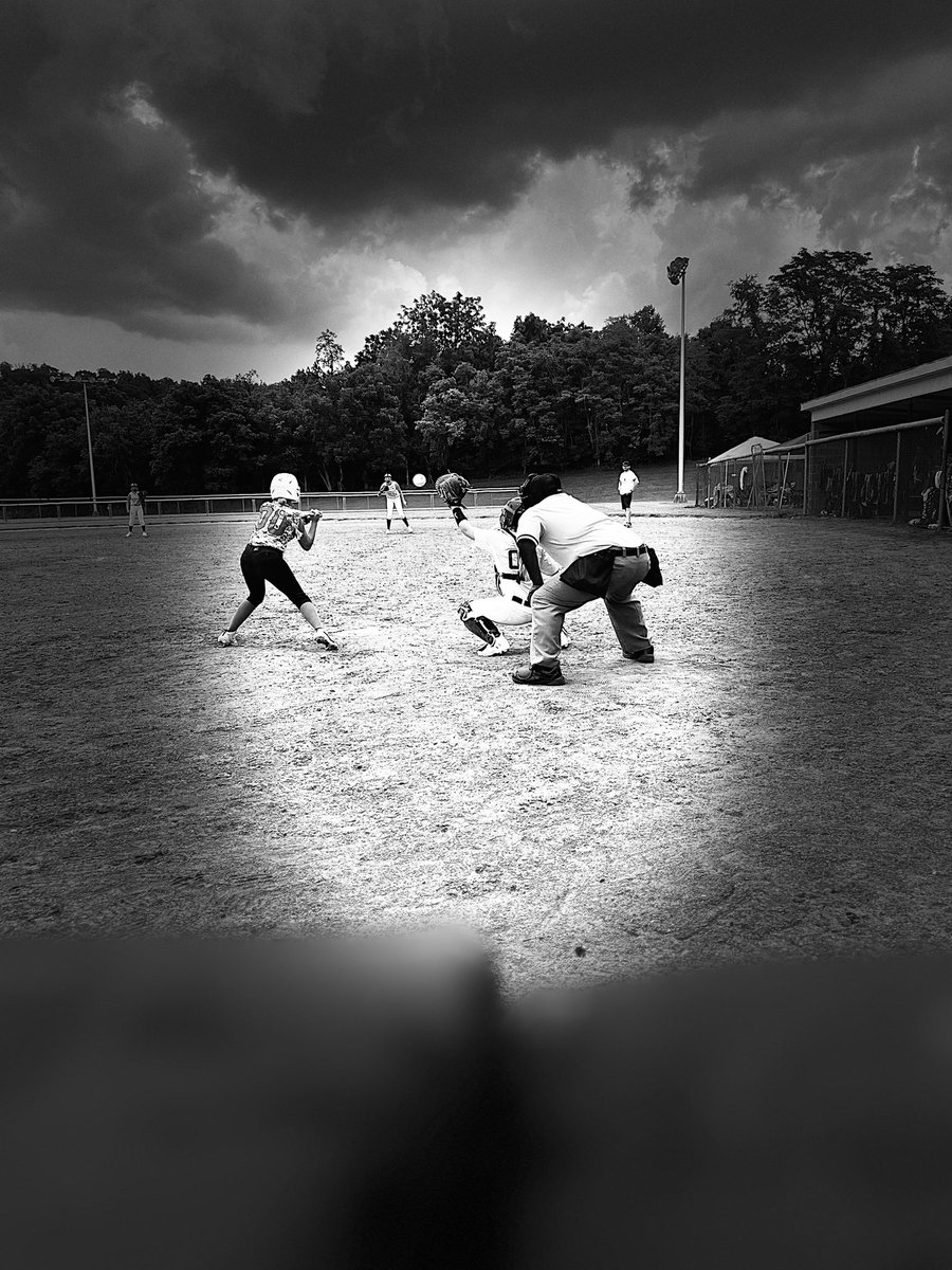 Justice97496's tweet photo. @LLGCordle #LLG #catcher https://t.co/KA9iDoTn3w