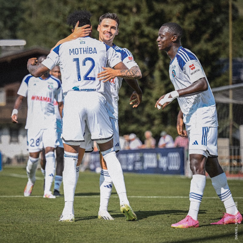 RCSA's tweet photo. 🆕 #TSGRCSA I 𝐔𝐧𝐞 𝐩𝐫𝐞𝐦𝐢𝐞̀𝐫𝐞 𝐫𝐞́𝐮𝐬𝐬𝐢𝐞 !
📸 Revivez la victoire de nos Bleu&Blanc en photos ⤵️