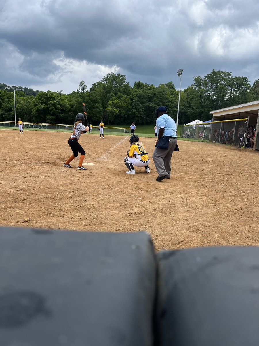 Justice97496's tweet photo. @LLGCordle #LLG #catcher https://t.co/4ryk0mEr8d