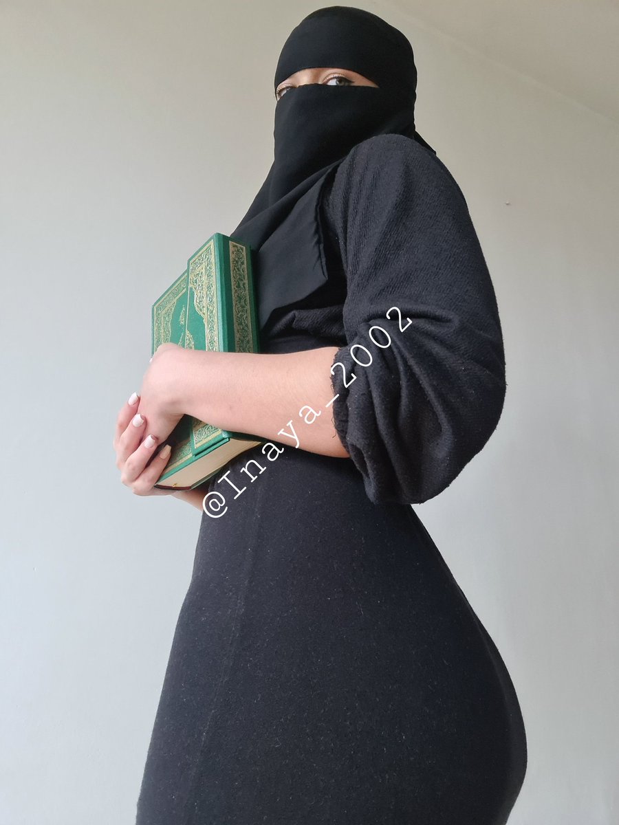 Inaya_2002's tweet photo. It's that time on a #Monday evening when I have to drag my ass to Tajweed class... I haven't even practiced my #Quran, as you insatiable lot have kept me so busy!
#Muslimah #hijabi #hijab #niqabi #MondayMood #Muslims https://t.co/rTD73mtbVp